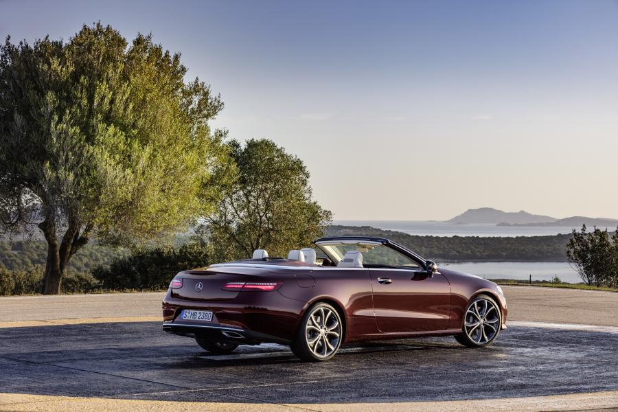  Mercedes-Benz E400 Cabriolet 25th Anniversary 2017 года  (WW) (фото 25 из 44)